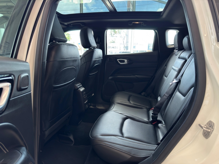 JEEP COMPASS 1.3 T270 TURBO FLEX S AT6 31