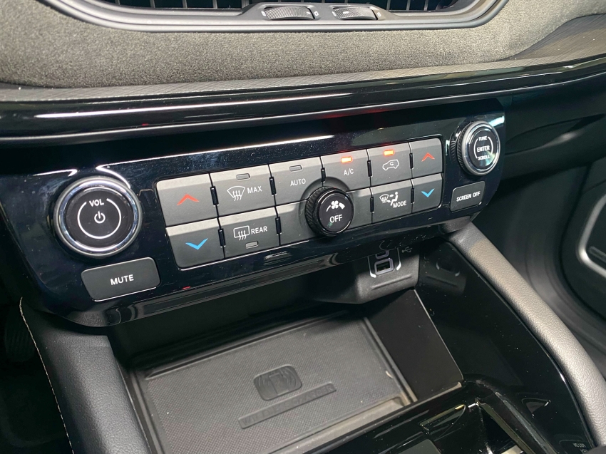 Carro JEEP COMMANDER