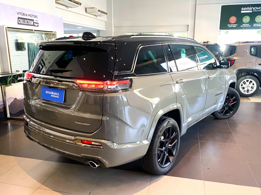 Carro JEEP COMMANDER