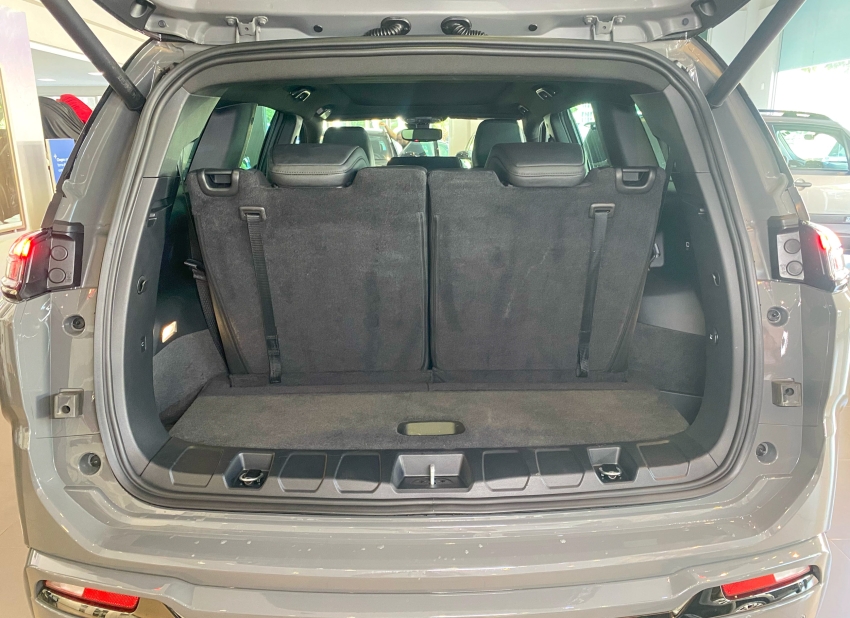 Carro JEEP COMMANDER