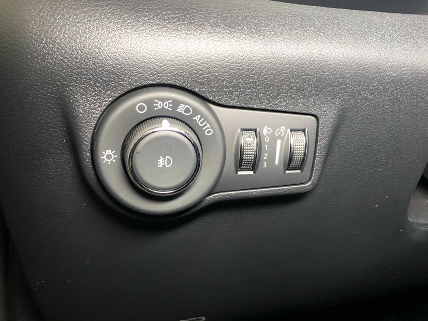 Carro JEEP COMMANDER