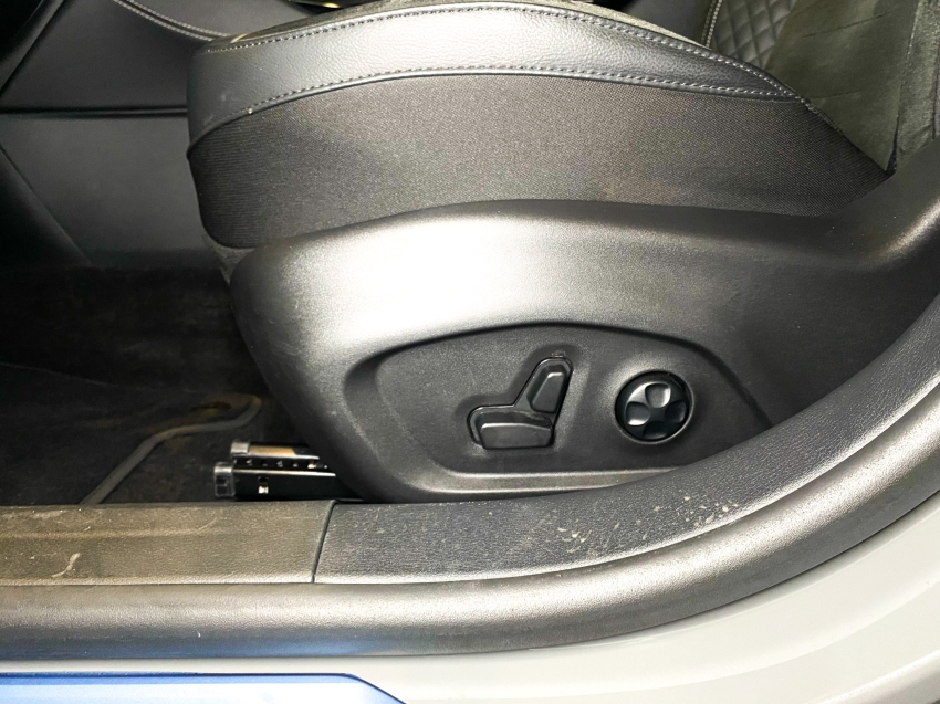 Carro JEEP COMMANDER