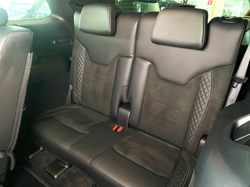 Carro JEEP COMMANDER