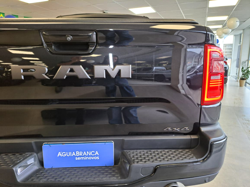 Ram RAMPAGE 2.0 HURRICANE 4 TURBO GASOLINA R/T 4X4 AUTOMÁTICO 9