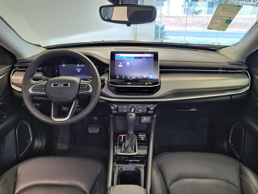 JEEP COMPASS 1.3 T270 TURBO FLEX LONGITUDE AT6 14