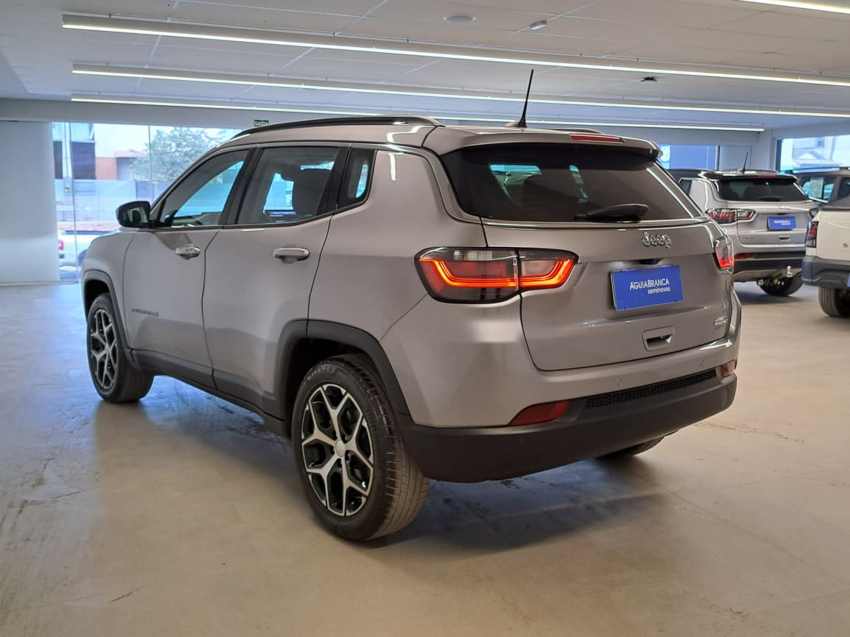 JEEP COMPASS 1.3 T270 TURBO FLEX LONGITUDE AT6 7