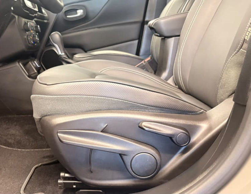 JEEP RENEGADE 1.3 T270 TURBO FLEX LONGITUDE AT6 24