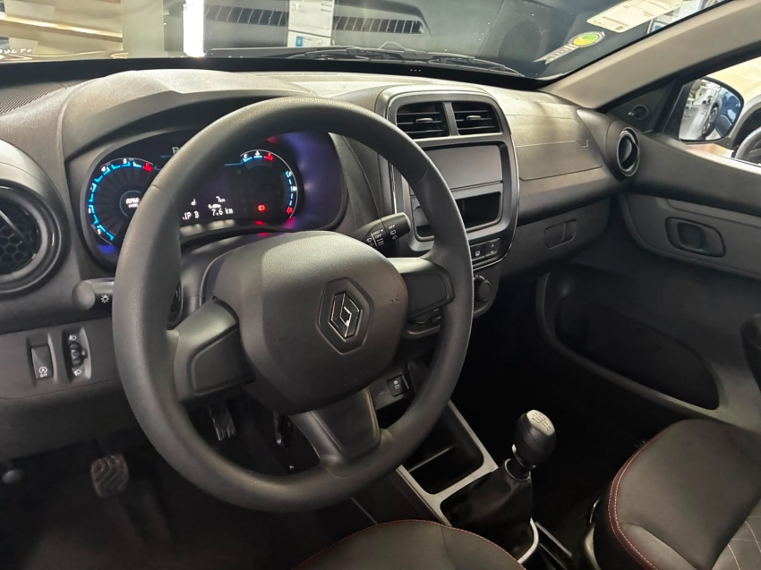 renault kwid zen8