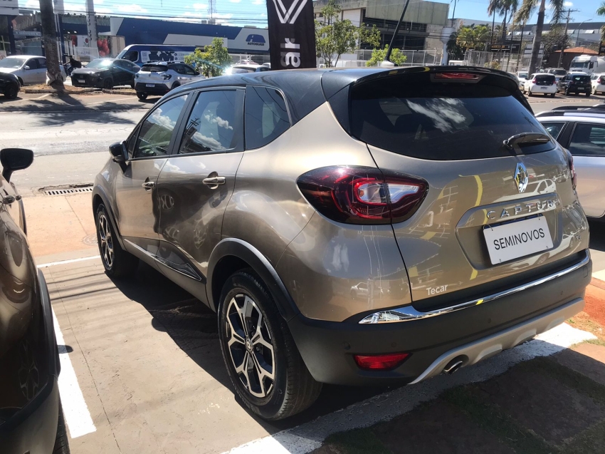 renault captur 1.3 tce flex iconic x-tronic 4p automatico 2022