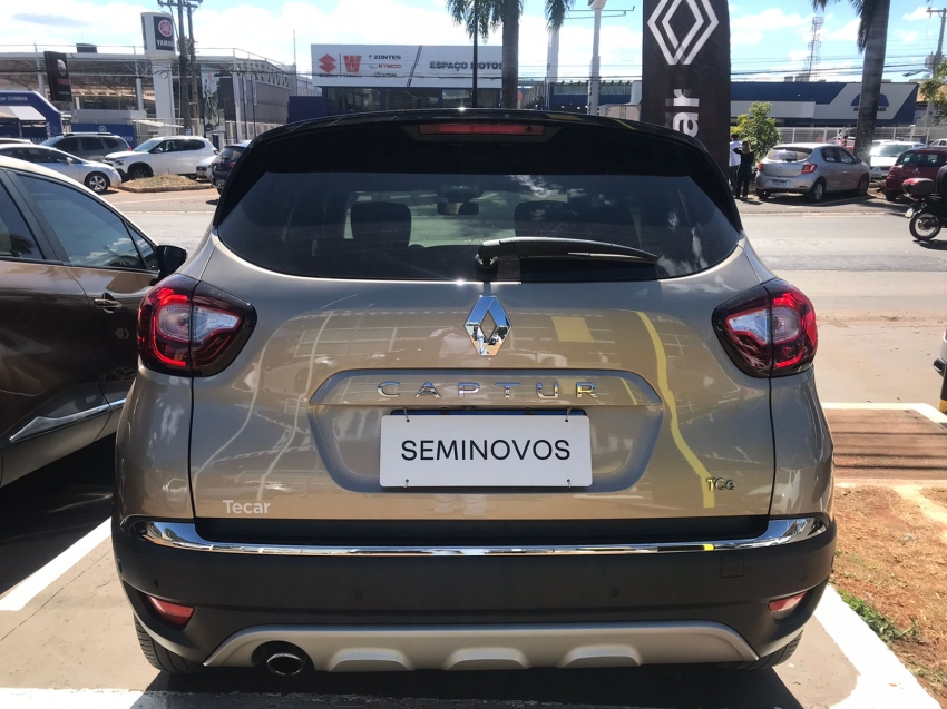 renault captur 1.3 tce flex iconic x-tronic 4p automatico 2022