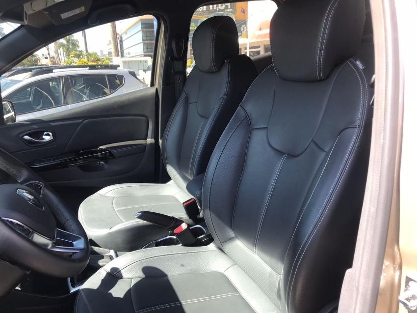 renault captur 1.3 tce flex iconic x-tronic 4p automatico 2022
