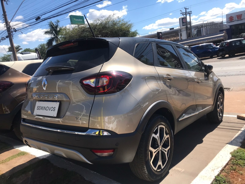 renault captur 1.3 tce flex iconic x-tronic 4p automatico 2022
