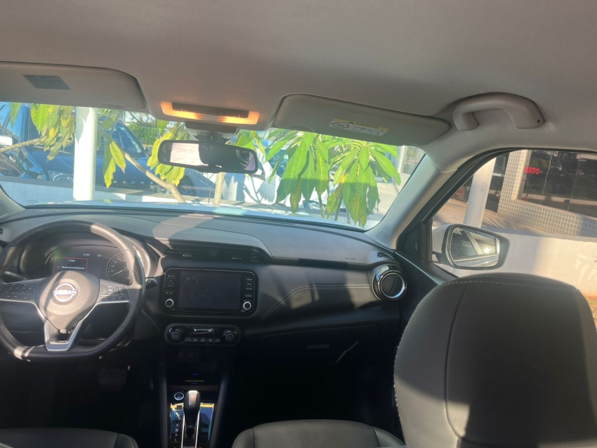 nissan kicks 1.6 16v flexstart exclusive xtronic flex 4p automatico 2024