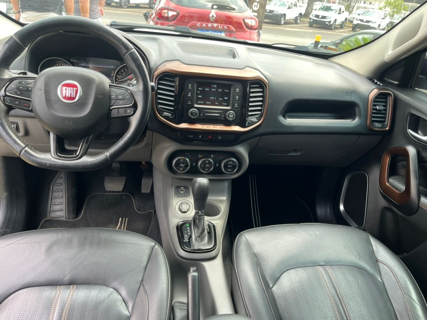 fiat toro 2.4 16v multiair flex volcano at9 4p automatico 20196