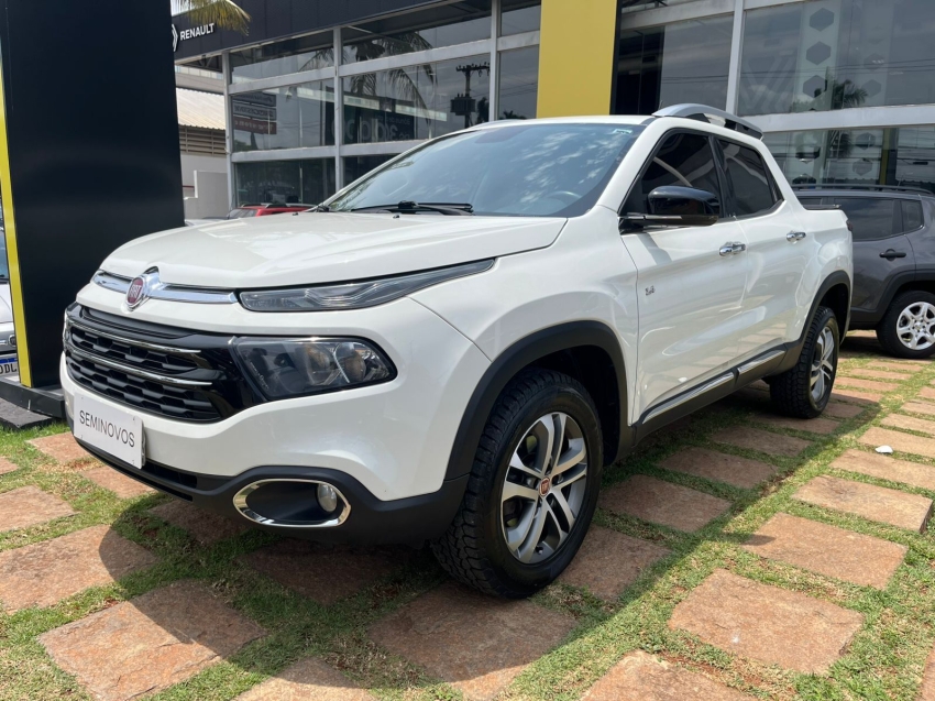 fiat toro 2.4 16v multiair flex volcano at9 4p automatico 2019