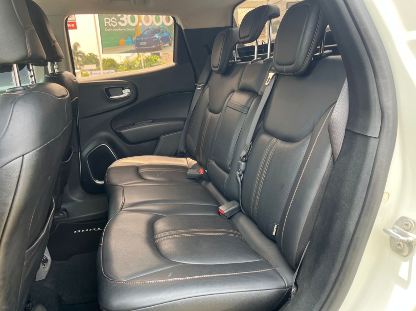 fiat toro 2.4 16v multiair flex volcano at9 4p automatico 20197