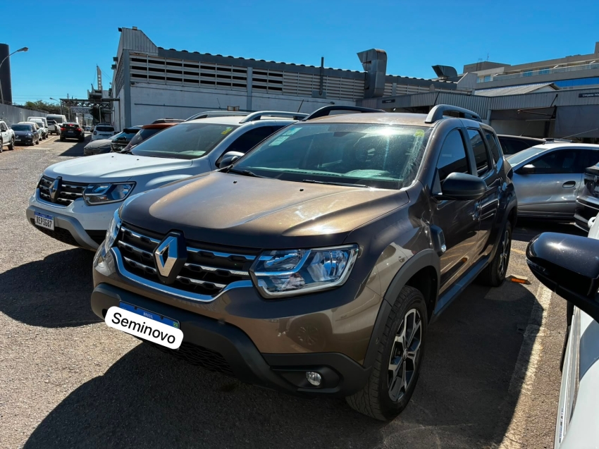 renault duster iconic 1.6