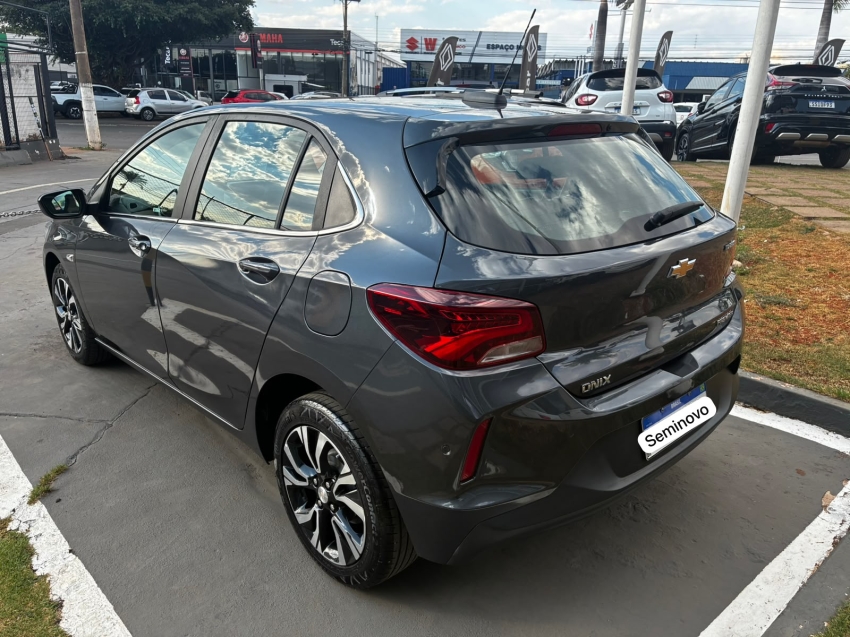 chevrolet onix 1.0 turbo flex automatico 4p 20243