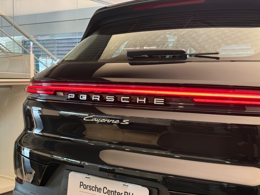 porsche cayenne 3.0 v6 s e-hybrid awd tiptronic hibrido 4p automatico 2024