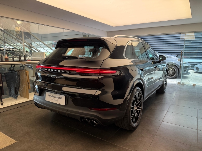 porsche cayenne 3.0 v6 s e-hybrid awd tiptronic hibrido 4p automatico 2024