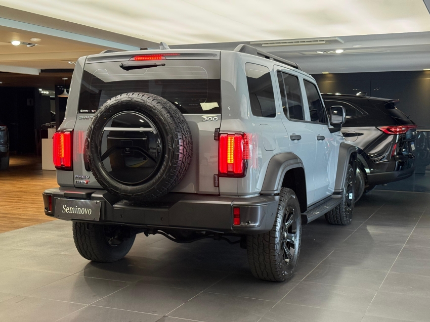 gwm tank 300 2.0 hi4-t phev 4x4 9hat hibrido 4p automatico 2026