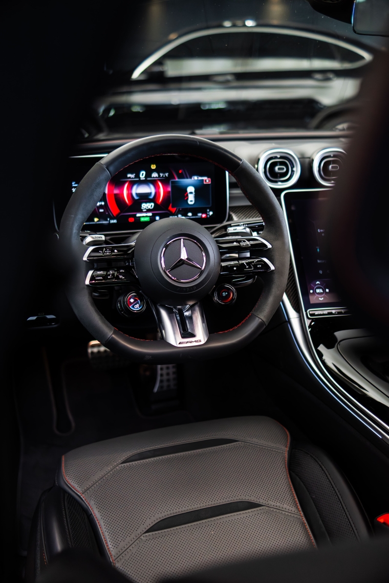 mercedes-benz c 63 amg 2.0 turbo phev s e performance 4matic+ speedshift gasolina 4p automatico 202410