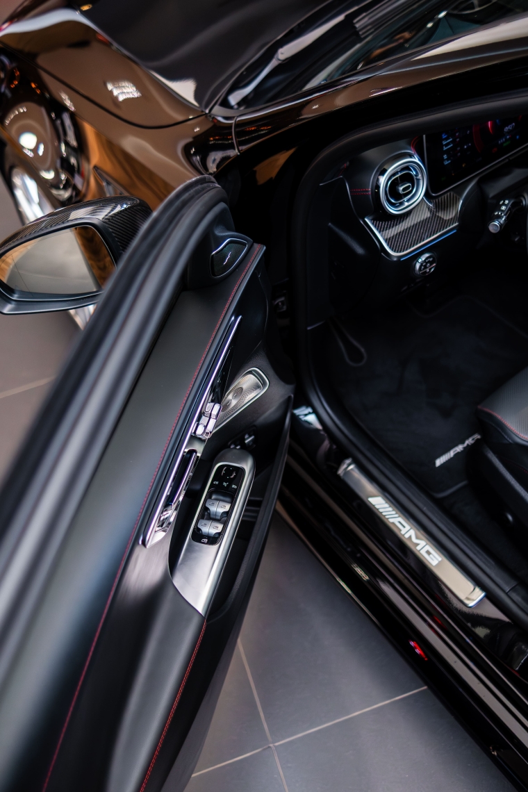 mercedes-benz c 63 amg 2.0 turbo phev s e performance 4matic+ speedshift gasolina 4p automatico 202412