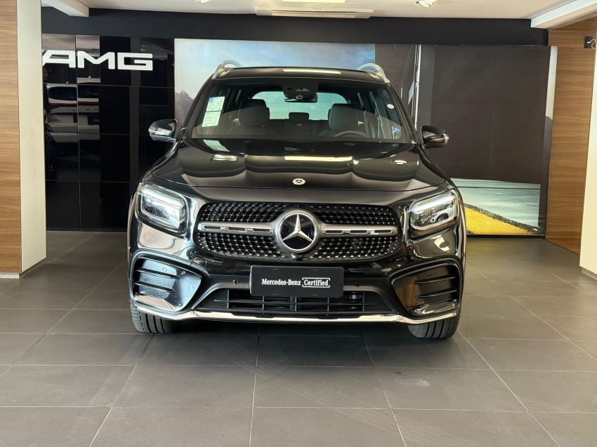 mercedes-benz glb 220 2.0 mhev amg line 4matic 8g-dct hibrido 4p automatico 2025