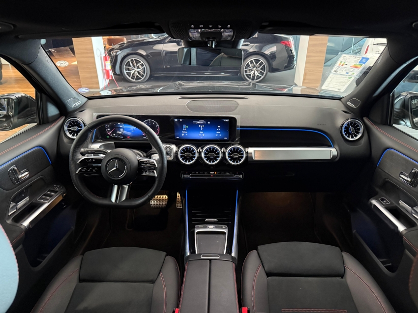 mercedes-benz glb 220 2.0 mhev amg line 4matic 8g-dct hibrido 4p automatico 2025