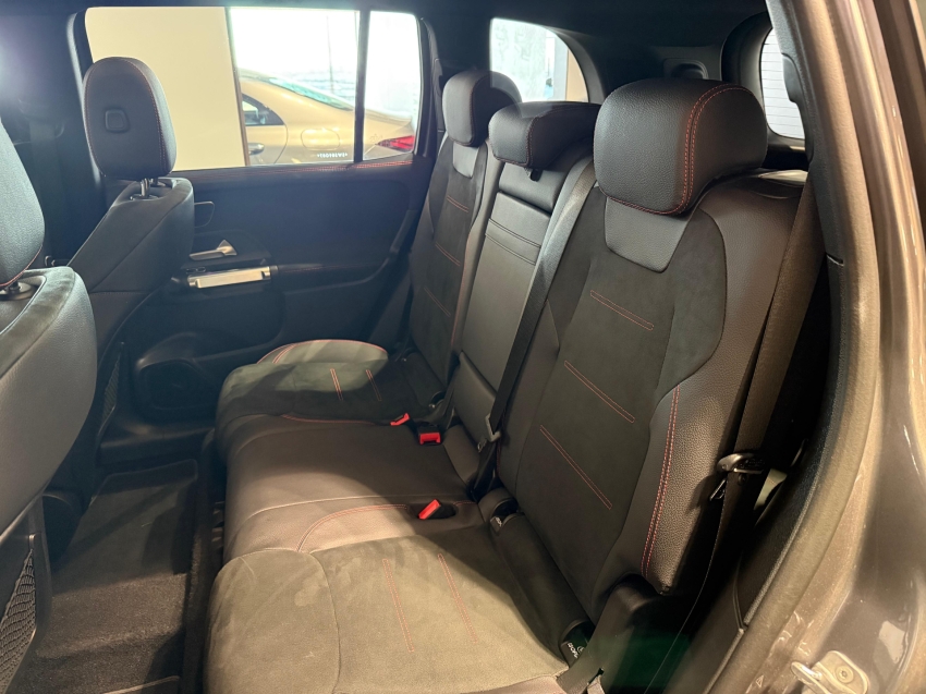 mercedes-benz glb 220 2.0 mhev amg line 4matic 8g-dct hibrido 4p automatico 2025