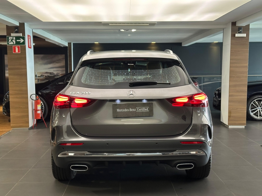 mercedes-benz gla 200 1.3 mhev amg line 7g-dct hibrido 4p automatico 2025