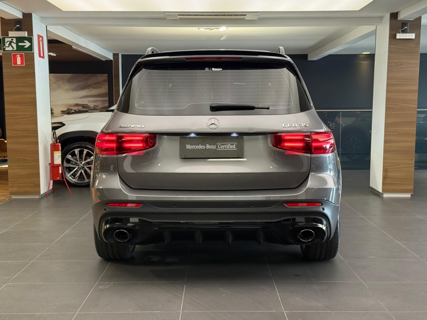 mercedes-benz glb 35 amg 2.0 mhev 4matic speedshift hibrido 4p automatico 2024