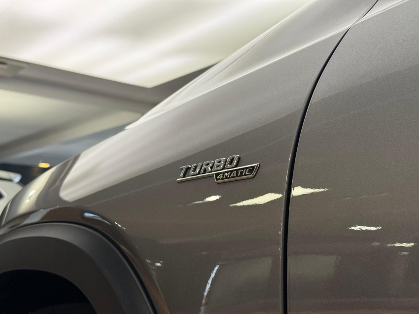 mercedes-benz glb 35 amg 2.0 mhev 4matic speedshift hibrido 4p automatico 2024