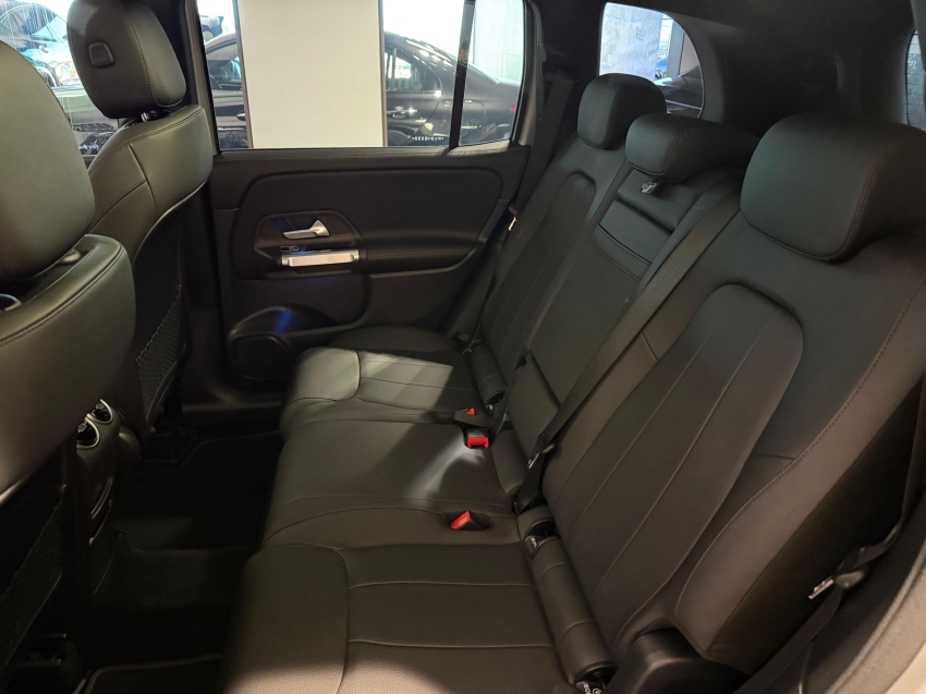 mercedes-benz glb 200 1.3 mhev progressive 7g-dct hibrido 4p automatico 2024