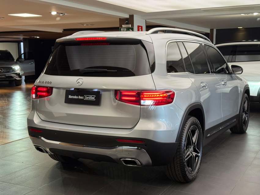 mercedes-benz glb 200 1.3 mhev progressive 7g-dct hibrido 4p automatico 2024