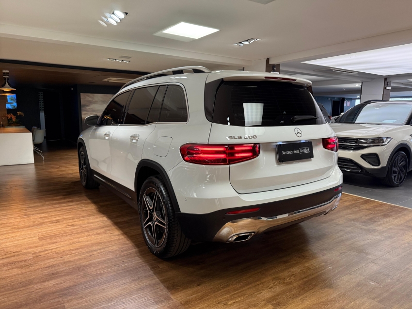 mercedes-benz glb 200 1.3 mhev progressive 7g-dct hibrido 4p automatico 2024