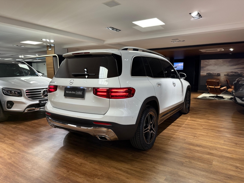 mercedes-benz glb 200 1.3 mhev progressive 7g-dct hibrido 4p automatico 2024