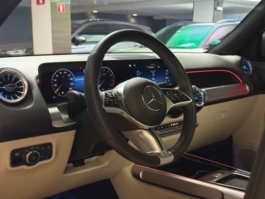mercedes-benz glb 200 1.3 mhev progressive 7g-dct hibrido 4p automatico 2024