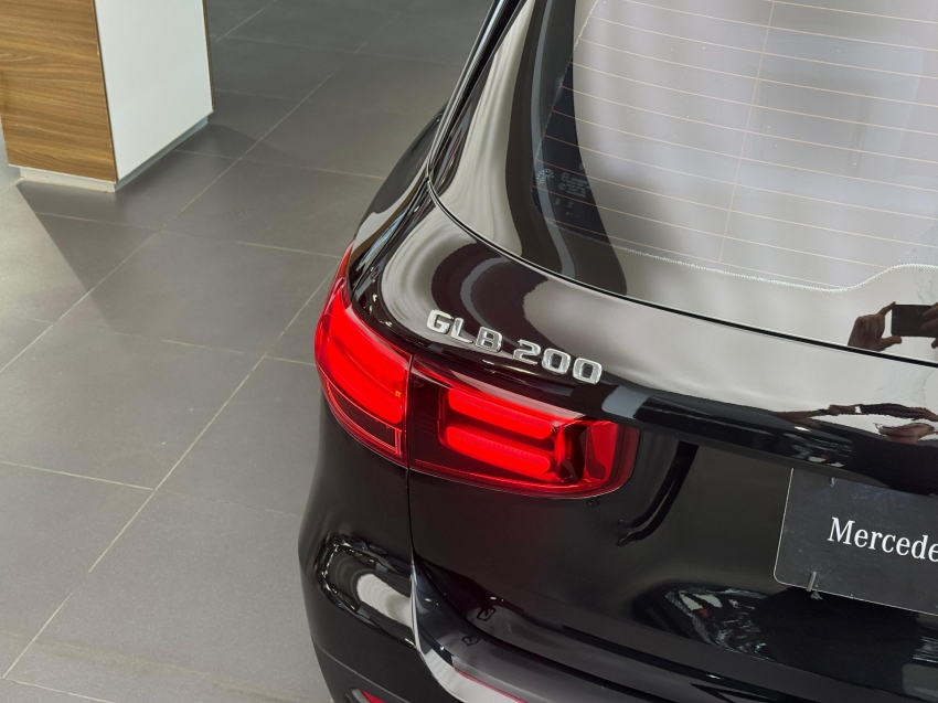 mercedes-benz glb 200 1.3 mhev progressive 7g-dct hibrido 4p automatico 2024
