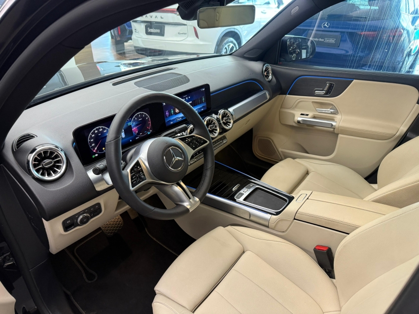 mercedes-benz glb 200 1.3 mhev progressive 7g-dct hibrido 4p automatico 2024