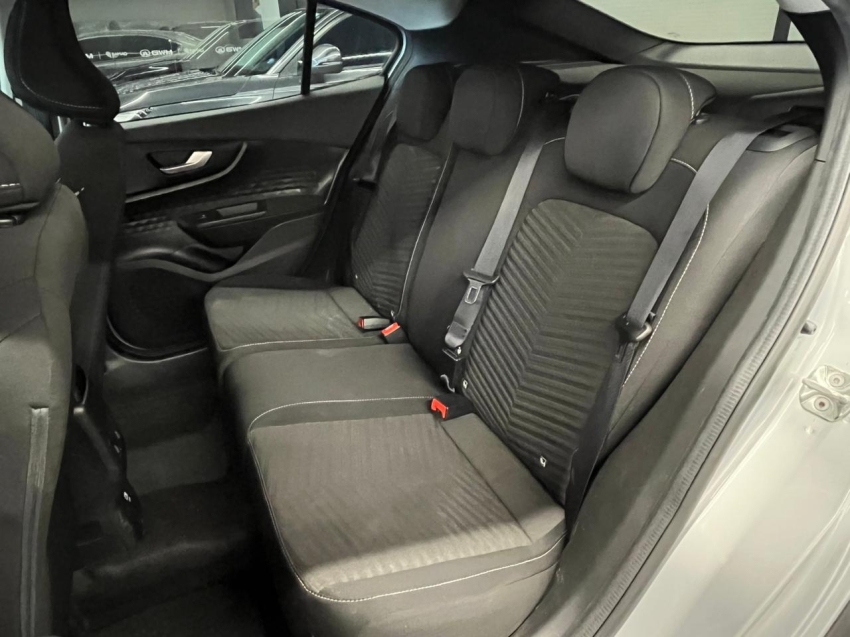 fiat fastback 1.0 turbo 200 flex audace cvt 4p automatico 2023