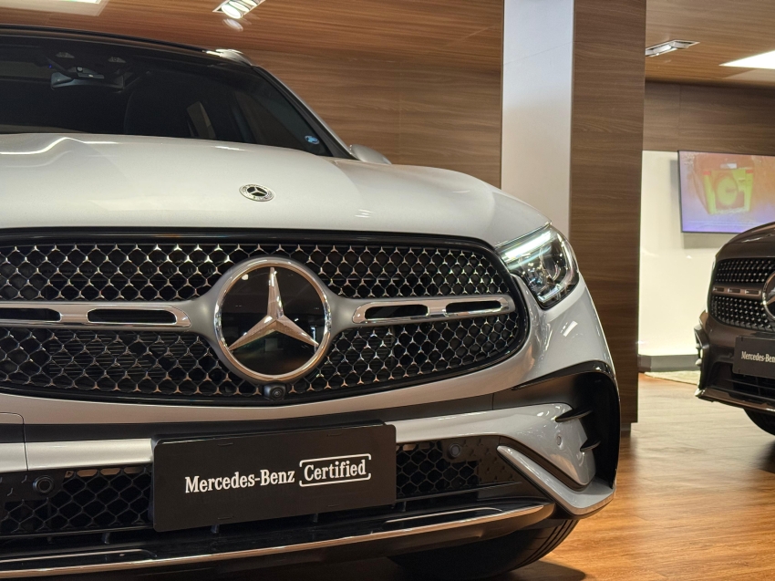 mercedes-benz glc 300 2.0 mhev amg line 4matic 9g-tronic hibrido 4p automatico 2025