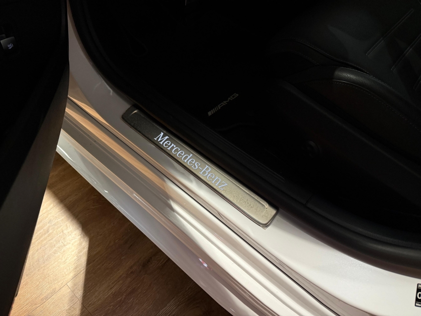 mercedes-benz c 300 2.0 eq boost hibrido amg line 9g-tronic 4p automatico 2024