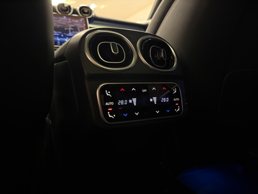 mercedes-benz c 300 2.0 eq boost hibrido amg line 9g-tronic 4p automatico 2024