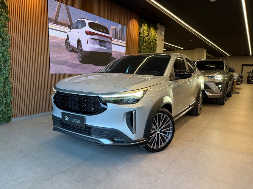 fiat fastback 1.3 turbo 270 flex abarth at6 4p automatico 2025