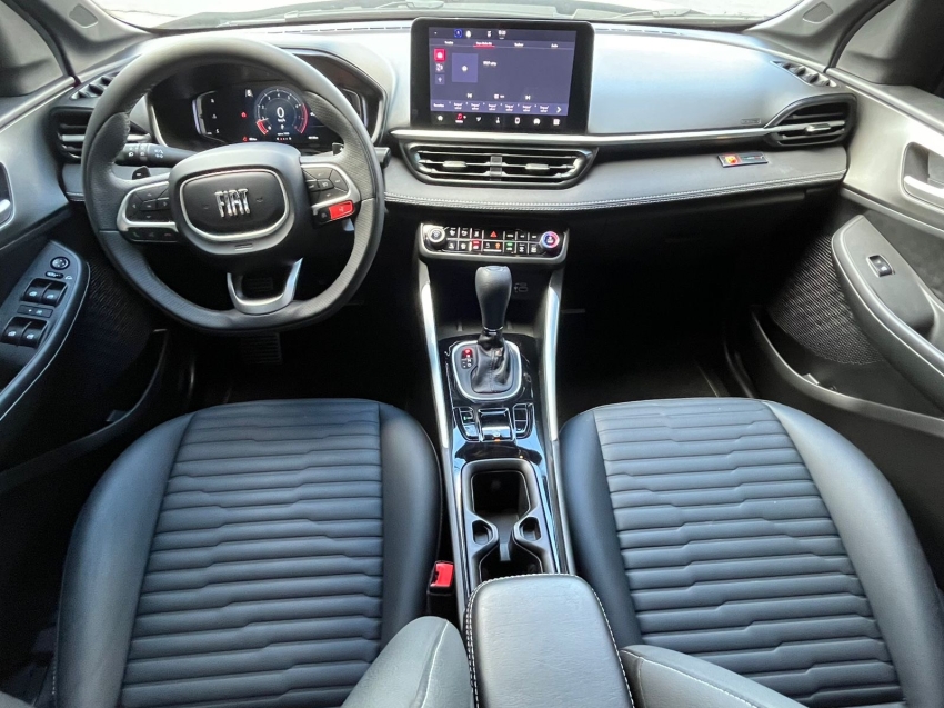 fiat fastback 1.3 turbo 270 flex abarth at6 4p automatico 2025