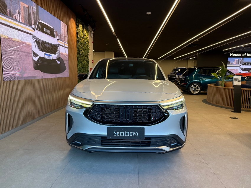 fiat fastback 1.3 turbo 270 flex abarth at6 4p automatico 2025