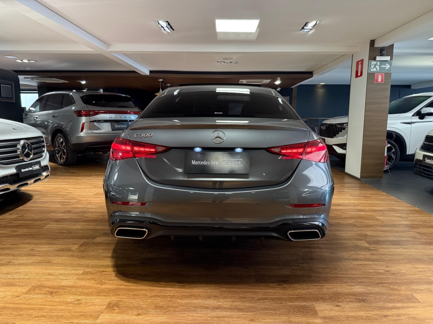 mercedes-benz c 300 2.0 eq boost hibrido amg line 9g-tronic 4p automatico 2025