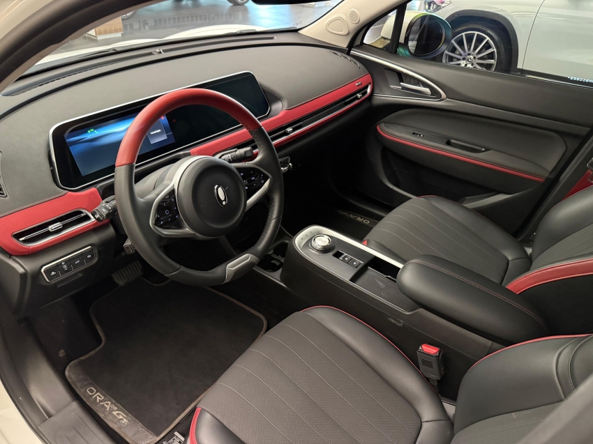 gwm ora 03 63 kw eletrico gt 4p automatico 2024