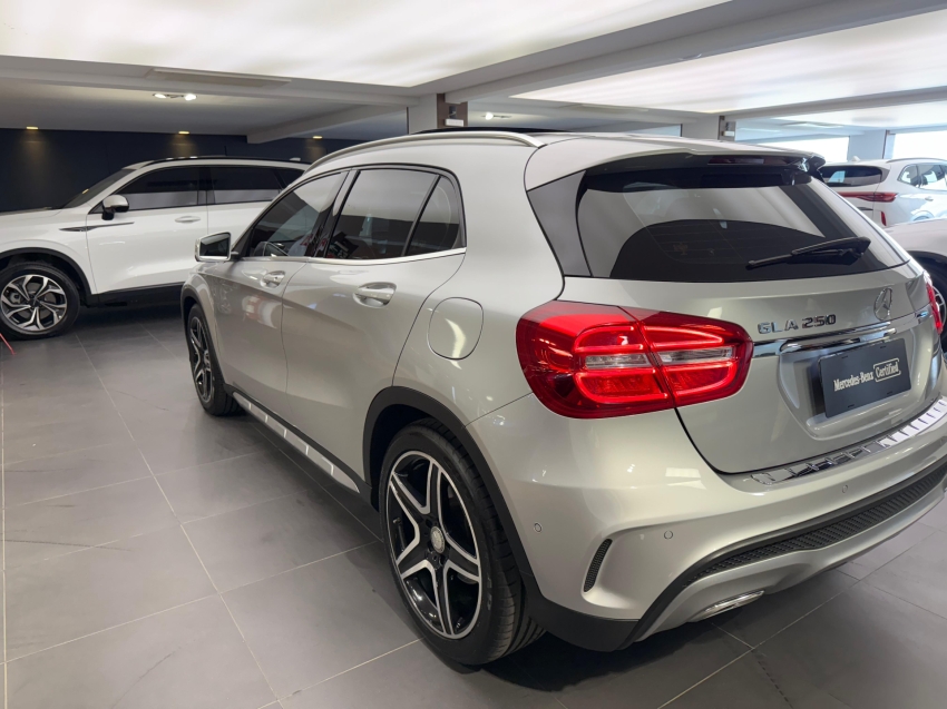 mercedes-benz gla 250 2.0 16v turbo gasolina sport 4p 4matic automatico 2017